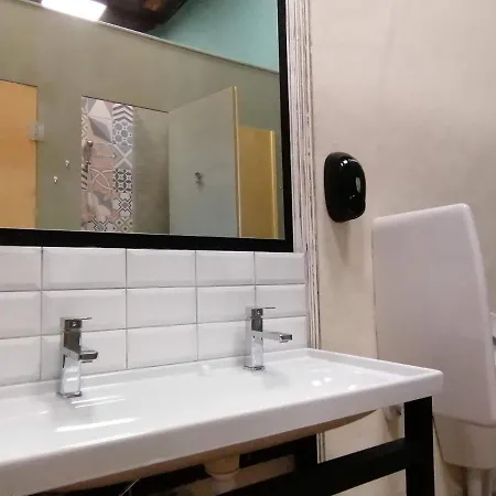 Hostel Le Mat Larnaca