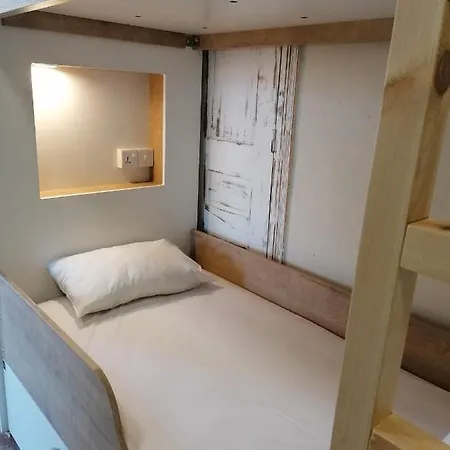 Hostel Le Mat Larnaka