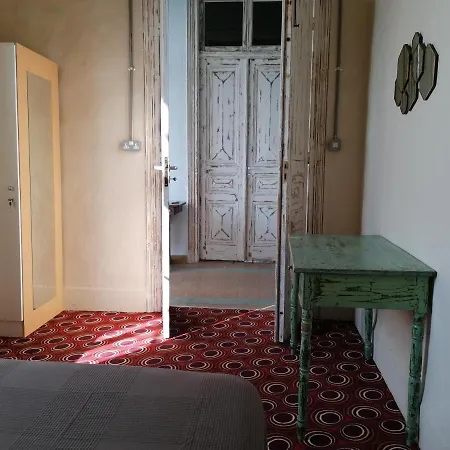 بيت شباب Le Mat *