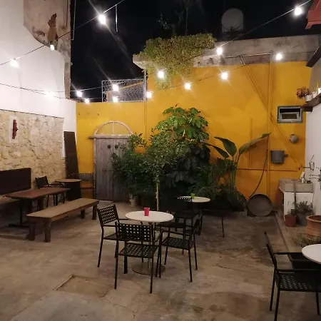 Hostel Le Mat