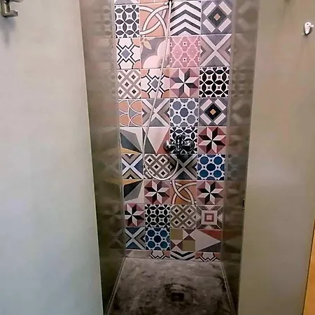 Hostel Le Mat *