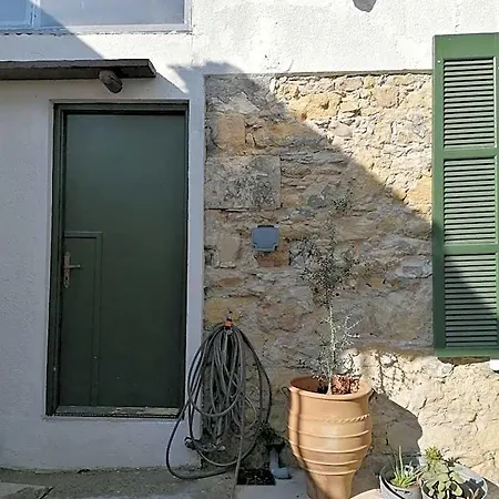 Le Mat Hostel