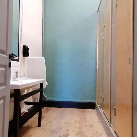 Le Mat ホステル